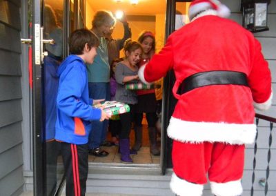 Visit From Santa Claus 2012 031